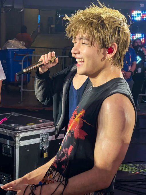 taelart's tweet photo. 😭😭😭😭😭😭 https://t.co/ZVO3j4Pc5F