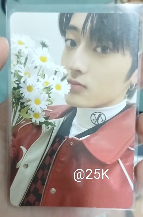 loeyyyyy__27's tweet photo. Wts want to sell photocard treasure haruto , BTS OT7 harga sudah nett yaa , yang mau minta vidcon boleh yaa DM aja 
bisa co orenn 🍊 , nyari fix buyer 
#wts #wtb #photocard #treasure #bts https://t.co/5195K41qKu