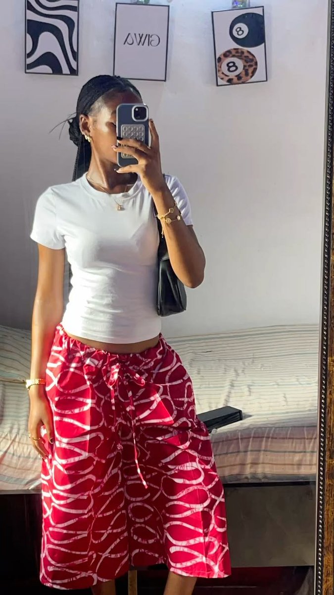 itscathiee's tweet photo. I can't let sickness get me 🤧 https://t.co/P5CmAkYCh6