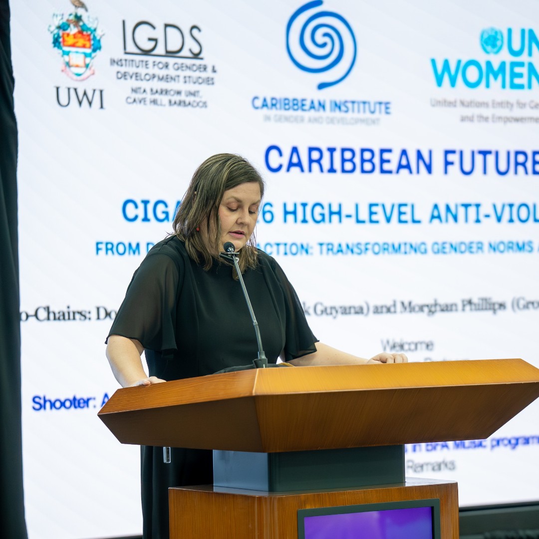 Caribank's tweet photo. 🌎🤝 Building a region free from violence.

🗣️ At the Caribbean Futures High-Level Anti-Violence Forum, @Caribank, @unwomencarib and @UWI_CaveHill united youth leaders, policymakers and practitioners to develop Caribbean-led solutions to violence. 

💡 Advancing gender equality and youth empowerment is key to creating safer communities across the Caribbean. 

👉 Find out more: https://t.co/kJNYW9I7qn

#OurCDB #OurCaribbean #CaribbeanFutures #ViolencePrevention #YouthEmpowerment #GenderEquality