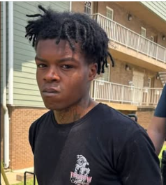 __0HOUR1_'s tweet photo. Devin Rice employee at U-HAUL shot his co worker dead over a soda.

Nashville https://t.co/W6loklh001