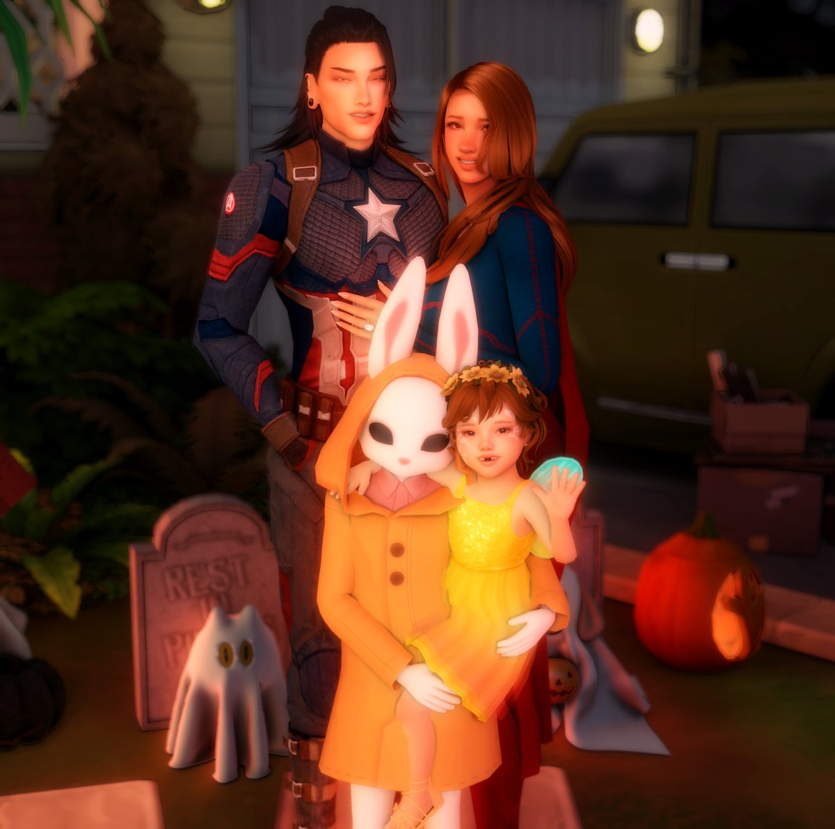 cybrgirlyy's tweet photo. family costumes <33 https://t.co/v1Ed2T0O0N