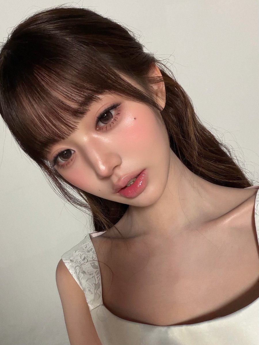 wonipyoung's tweet photo. ㅤ      𐙚 ‘ 𝐋𝐀 𝐂𝐇𝐈𝐂𝐀 𝐀𝐓𝐑𝐀𝐂𝐓𝐈𝐕𝐎 ’ : The prettiest thing you can wear is the confidence that comes from loving yourself and believing in your own story. I hope you always choose to shine in your own way, because no one can do it better than you. { 𔐼 }  .. https://t.co/2n9xUrh2yt