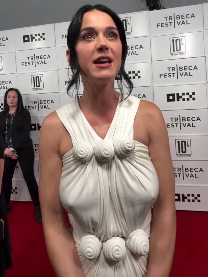 Softyyy_tweets's tweet photo. Katy Perry at 41 still leaving people speechless 🔥 https://t.co/SXJ9gZVOr7