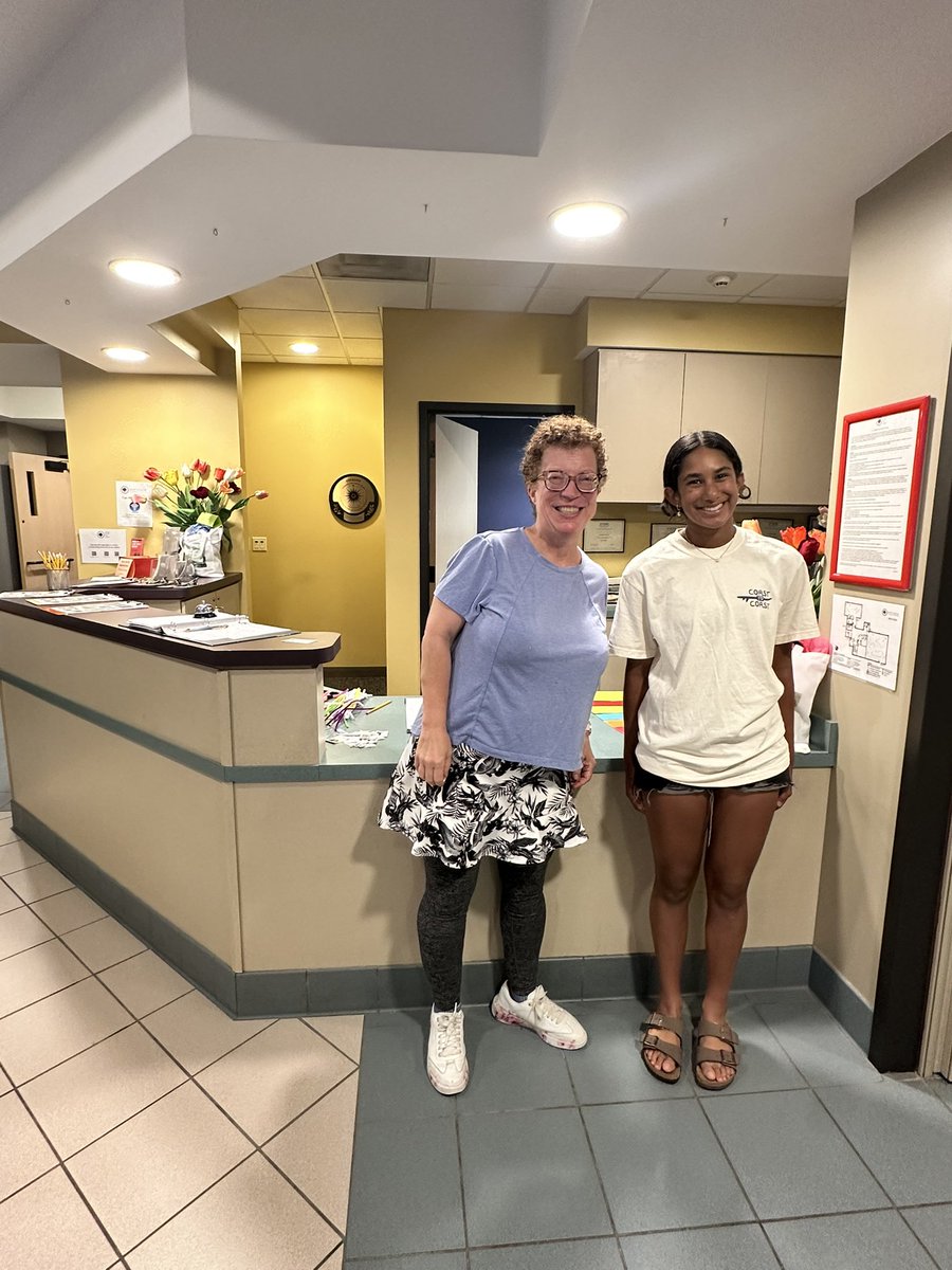 VolunteerVibe's tweet photo. August 4th, volunteering at the Buffalo Grove Museum was a wonderful experience! It was so much fun helping with art projects, getting creative with kids, and supporting a place that brings our community together. Every opportunity to serve is a chance to learn and inspire. https://t.co/ZSaOLR1G2X