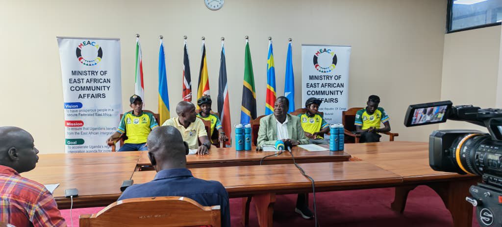 tonnybanz02's tweet photo. A united East Africa begins with its people. Hon. James Magode Ikuya, State Minister for East African Community Affairs, emphasized the importance of empowering young people to connect across borders and drive regional integration through initiatives like #GACS2026.
#WheelsOfIntegration #RideforEastAfrica #PedalBeyondBoarders