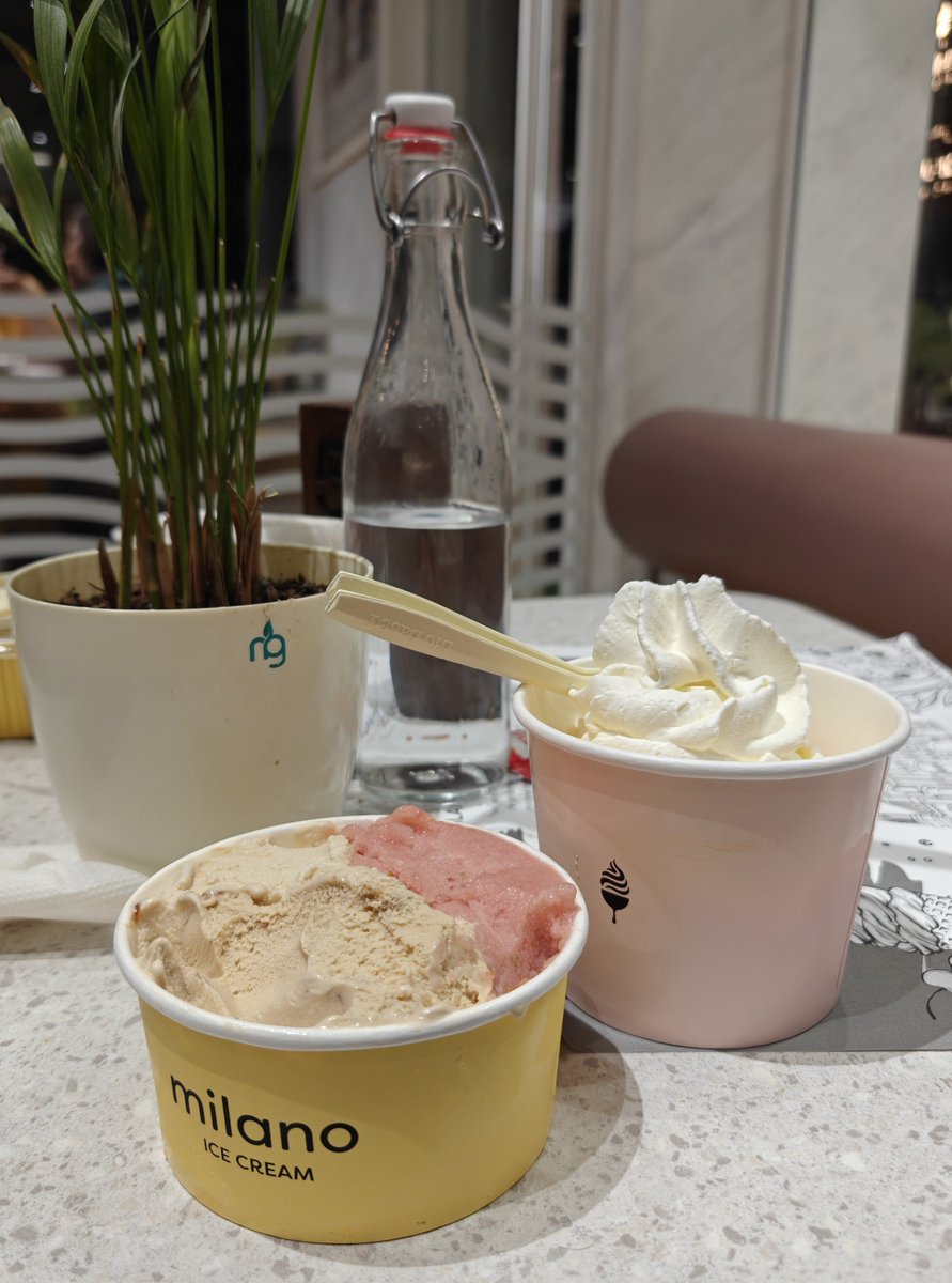 path_ikr_it's tweet photo. Best icecream in BLR ❤️ https://t.co/lqs6IUC0xq