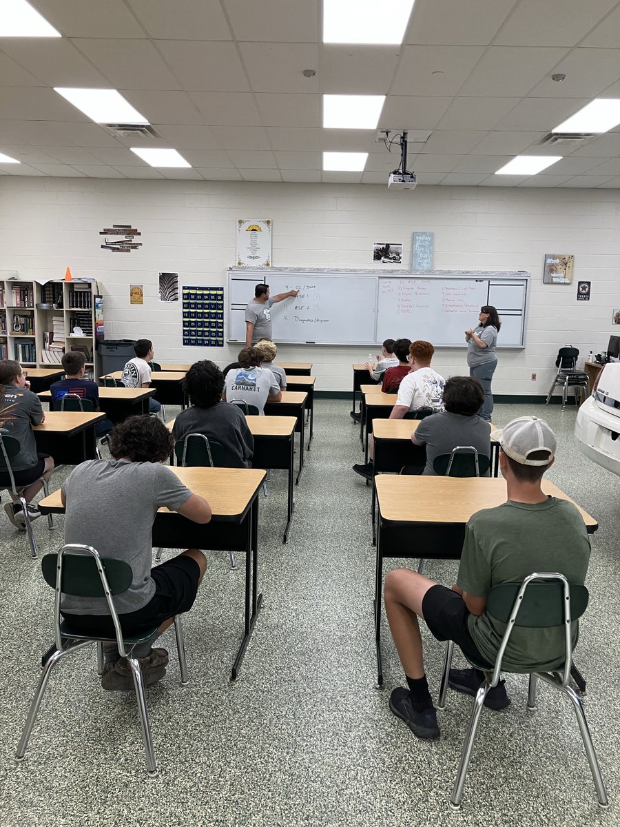 SenecaFamily's tweet photo. We had our ASE Automotive Certification Program Orientation today. Mrs. Ellis and Mr. Dybalski toured the students, discussed what the program entailed, and did some ice breakers so they could get to know each other. The program has students from all 8 LRHSD sending school! https://t.co/xYw4EI4U1j