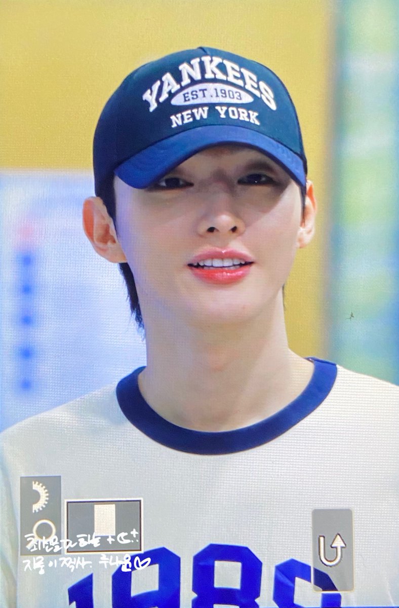 lunayoon_38's tweet photo. [👦🏻]  260806

지성아 데뷔 9주년 축하해❤️

#윤지성 #YoonJisung https://t.co/QFOCl78CIl