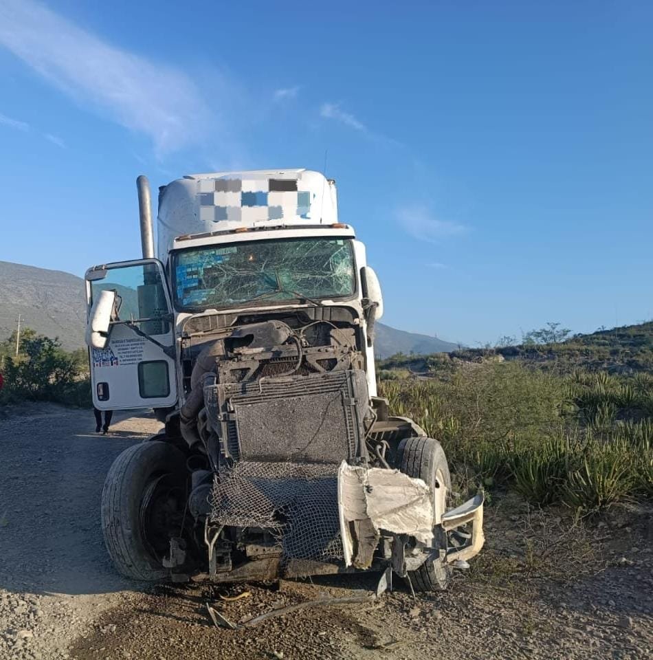 fuente_noticias's tweet photo. ✍️ #TomeNota. 🚨🚔🚨 Muere operador de tractocamión tras salirse de la carretera en Tula
 https://t.co/kQiptMHfG7 https://t.co/TJ5v1xuyUR