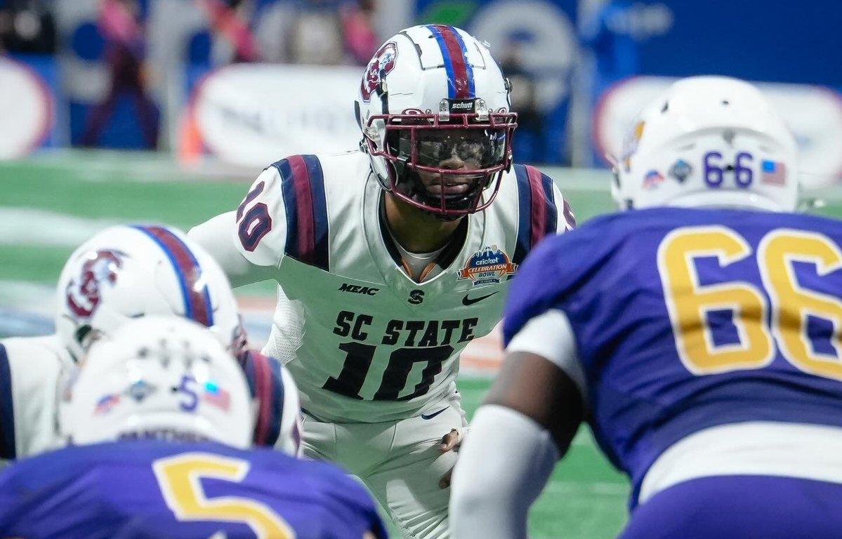 SCStateAthletic's tweet photo. No. 24 SC State Set for Seven National Television Appearances This Season. For complete release and ESPN Schedule visit https://t.co/YX4lKZdx7J SC State University @SCState_Fb @SCSTATE1896  
#bulldogtenacity #WeAreSCState https://t.co/ELUMmhLQ3n