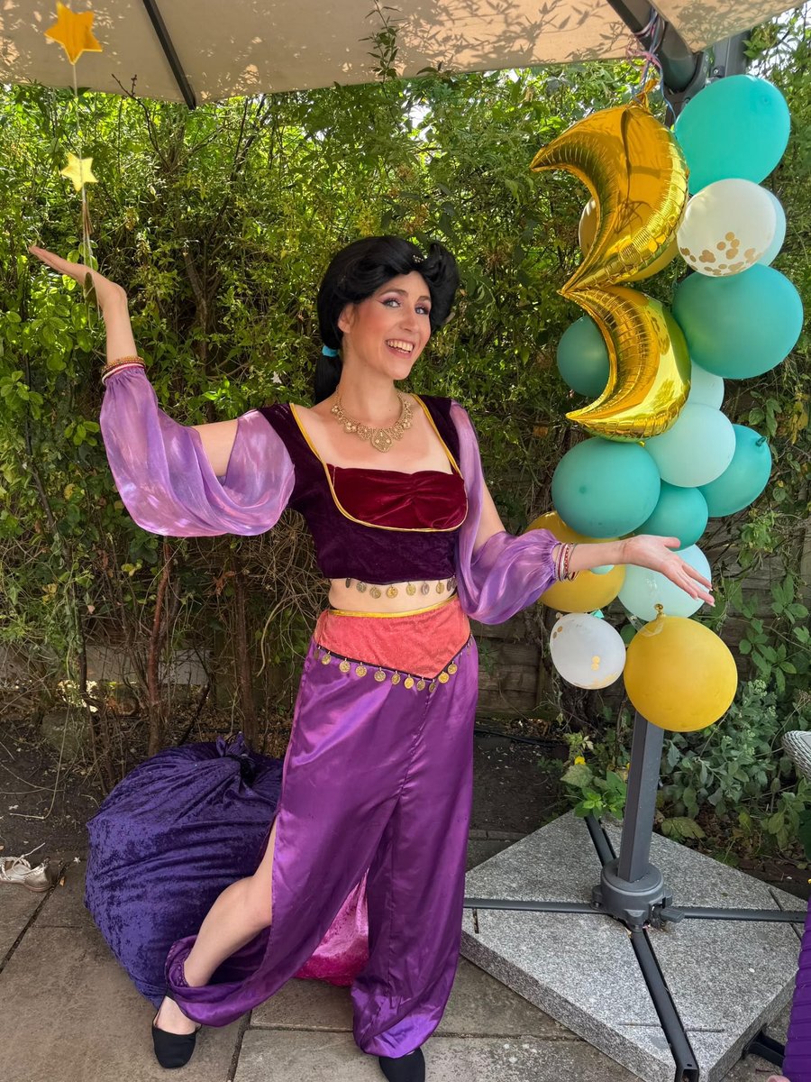 PartyBellesUK's tweet photo. Fabulous Princess Jasmine for our 5 yr old daughter’s party. Chloe was so lovely and absolutely brilliant keeping the children entertained from start to finish. Some special memories made 😊Highly recommend Party Belles as your children’s party entertainment! #party #review #fun https://t.co/HmMiXSbwBq