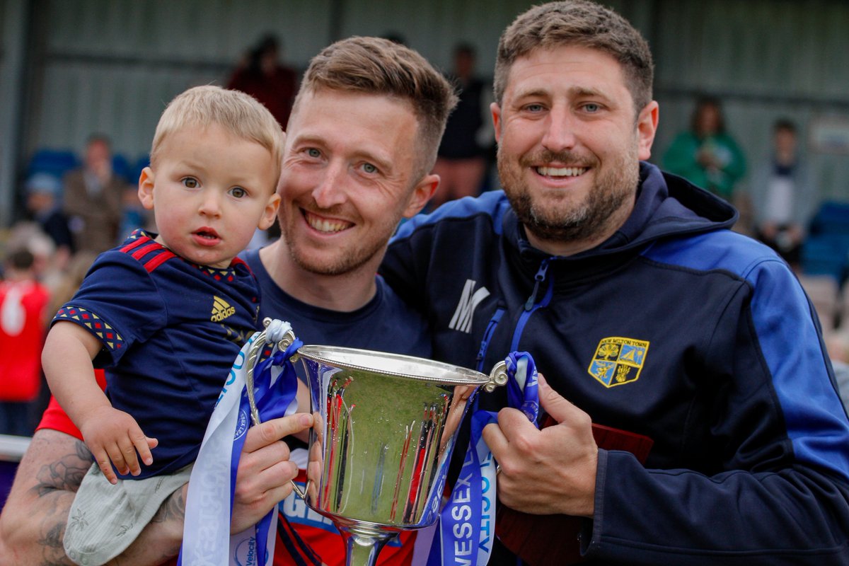 BTFPhotos's tweet photo. 📸 FROM THE ARCHIVE | Throwback Thursday

On 12 April 2025, @NewMiltonTown were crowned @WessexLeague Division One champions following a 4–2 victory over @ecvafc.

As the final whistle sounded, players, supporters, families and volunteers came together to celebrate. https://t.co/ZPZE36TZRR