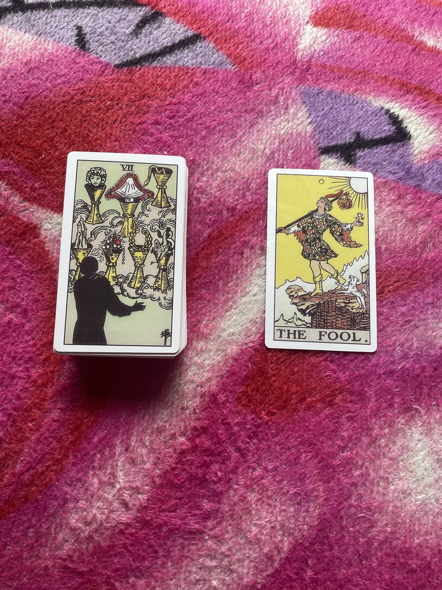 sawnnys's tweet photo. carta do dia coletiva + fundo do deck!! ✨ https://t.co/KT2Xylvods