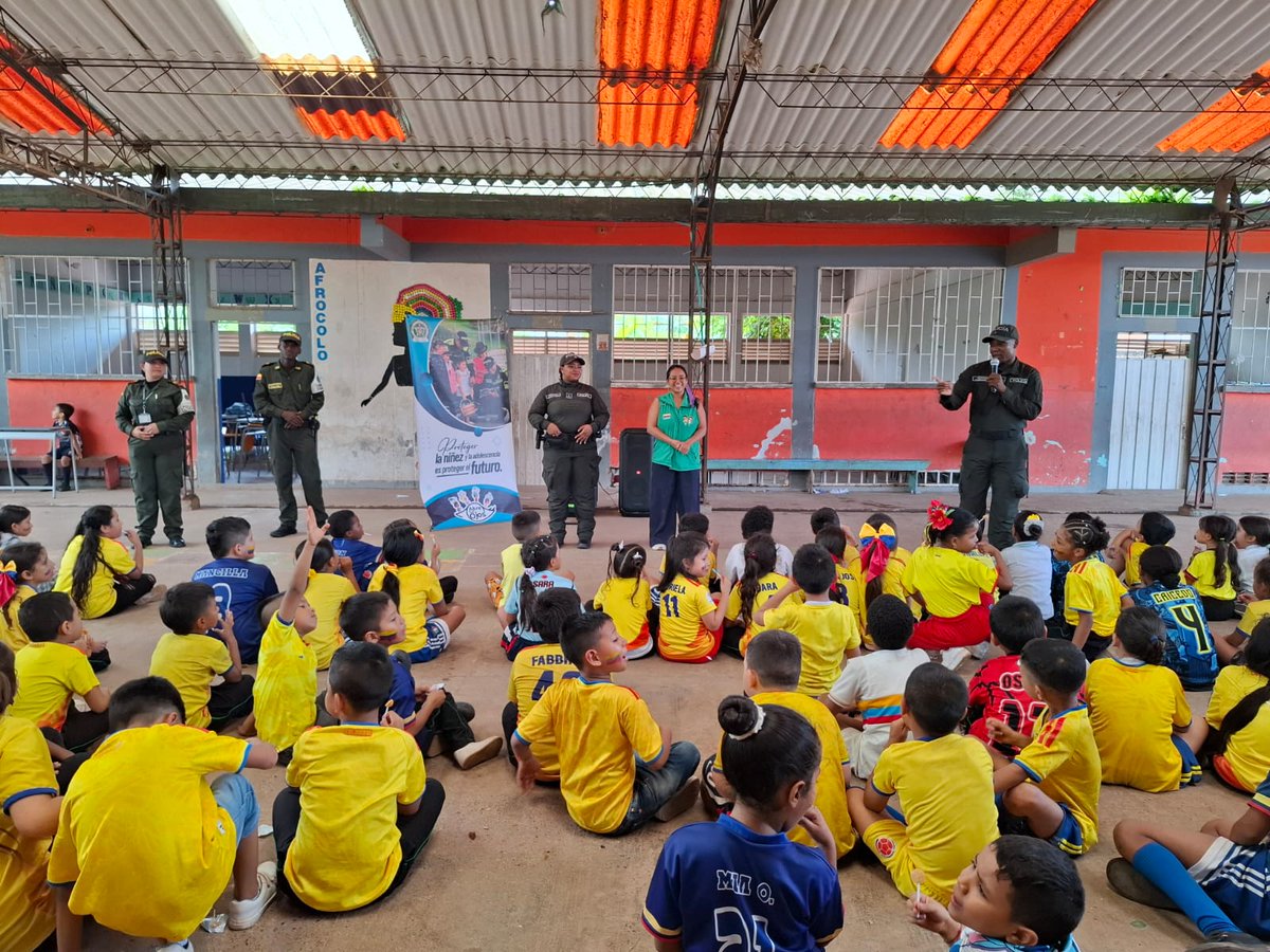 ProteccionPonal's tweet photo. En Guaviare desarrollamos una jornada lúdico-pedagógica con actividades recreativas y espacios formativos que promovieron el cuidado del medio ambiente, los valores y la sana convivencia entre niñas, niños y adolescentes. #JuntosPorLaNiñez https://t.co/MwZvw0IB9b