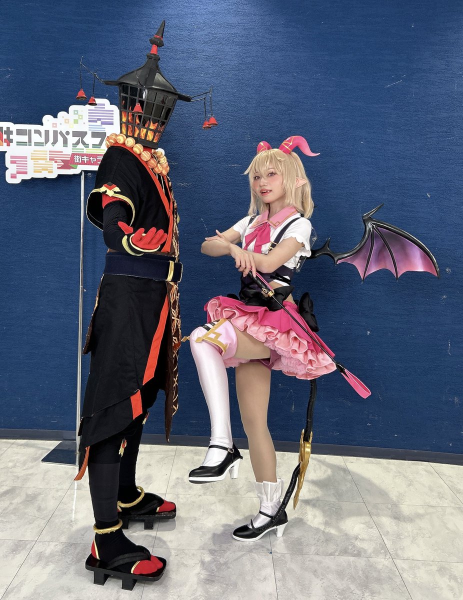 compass_guri's tweet photo. ⚠︎コスプレ
私はみぃまに初めてニコ超連れてってもらった時から、レイヤーさんが大好きなのです
一緒にお写真撮りたくて自分もレイヤーになってしまうくらいには
別に自分のこと嫌いとかではないですが、自分の写真はいらんのでレイヤーとしてツーショを撮って思い出としております https://t.co/VRhxxADi5t