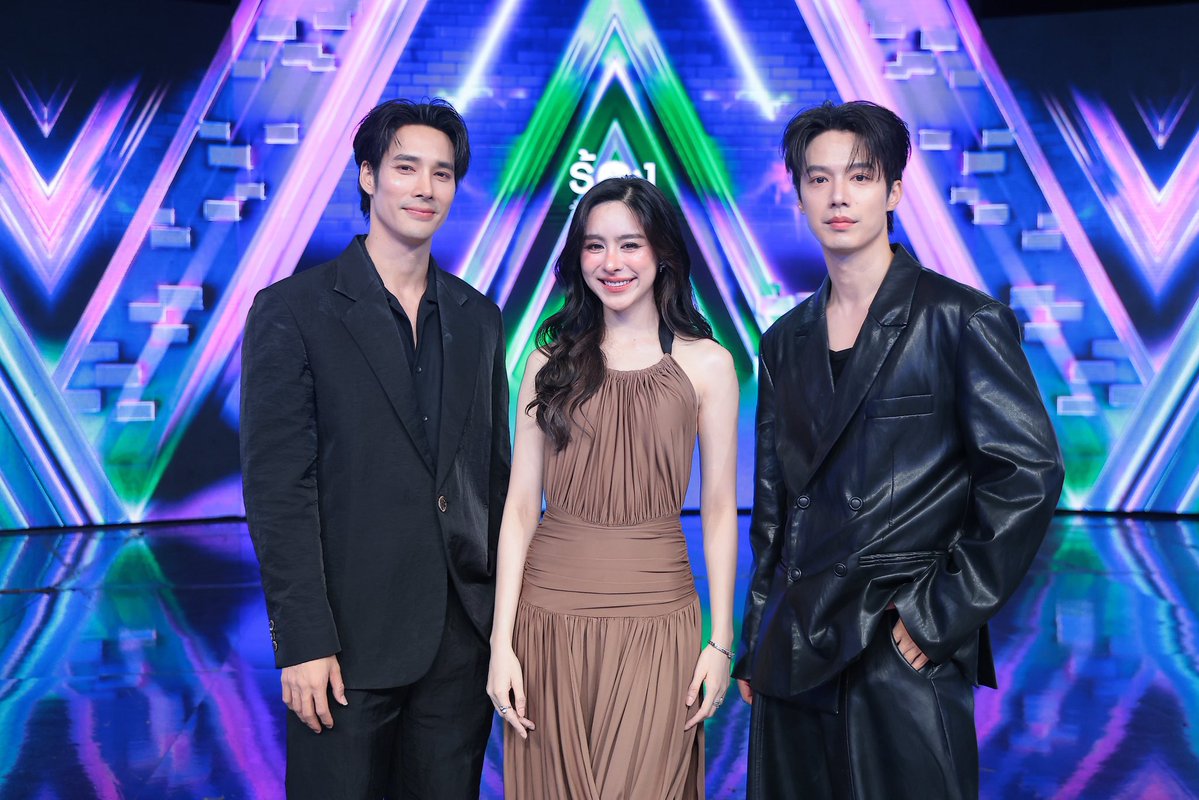 Pomsupatt's tweet photo. ทำไมพ่อและพี่ชายลืมกันได้นะ 😁😆

THE WALL SONG X PP

#ร้องข้ามกำแพงxพีพีปุญญ์ปรีดี
#พีพีปุญญ์ปรีดี #punpreedee https://t.co/flPaz2sgzU