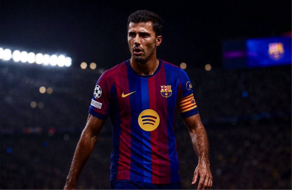 AnabellaMarvy's tweet photo. Lewandowski signed for Barcelona at 33 and became a Barça legend. Rodri signing for Barcelona at 30 is nothing. He can give us 5 good years, and these 5 years could change Barcelona’s history https://t.co/oxVsmV2WWO