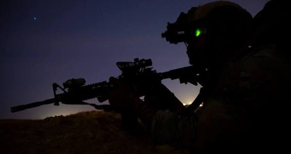 Shlomowaffen's tweet photo. @WallStreetApes If and when white man's burden shifts to civil war survival, watch out anti-whites. We do combat very well and unlike the Boer in SA, we are armed w/ lots of combat vets in our ranks.  Btw: to colonize means to advance conditions and create symbosis. https://t.co/vXTG52z0y0