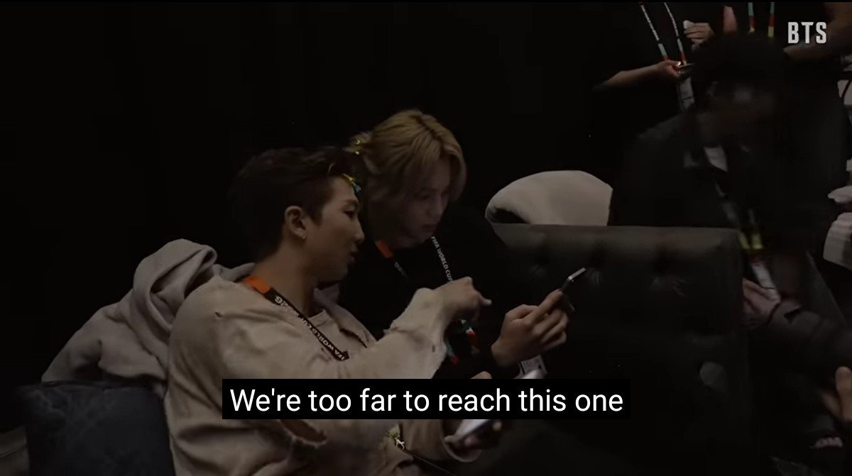 jeonzIuv's tweet photo. just minimoni and pokemon go 😭 https://t.co/XjWvZyuyli