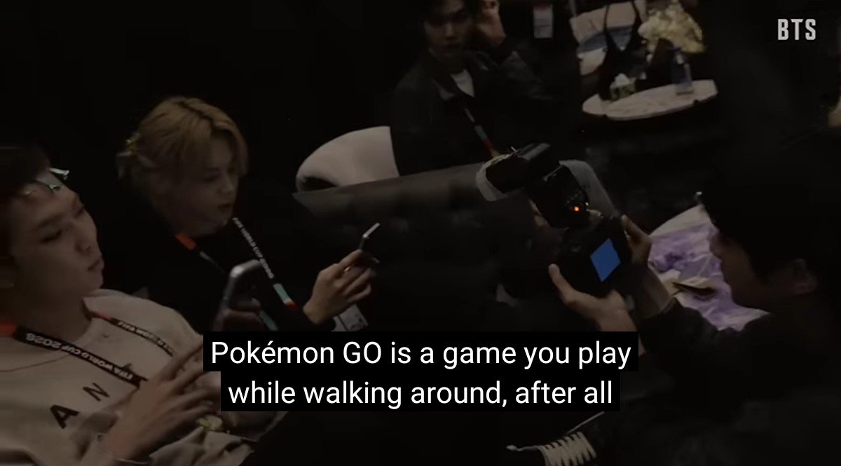 jeonzIuv's tweet photo. just minimoni and pokemon go 😭 https://t.co/XjWvZyuyli