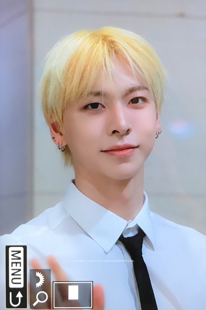 NobbiesIsland's tweet photo. 260806 출근
#최지호 #지호 #AMPERSANDONE https://t.co/rSNmfpHPhG
