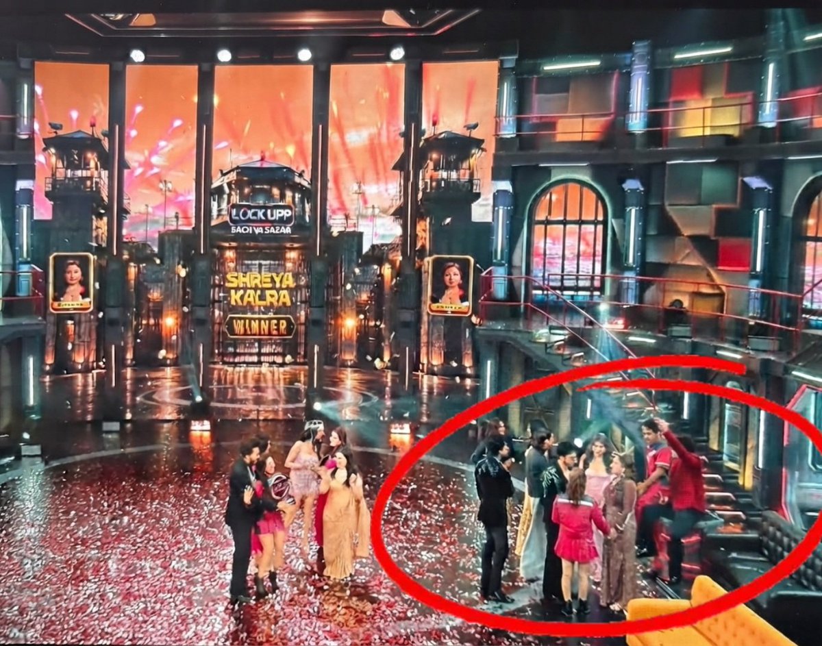 TellyFusion's tweet photo. Peak jealousy... after #ShreyaKalra's win, no one came forward to congratulate her except Pamala, Shilpa, and Madhuri.

#LockUpp2 #LockUpp https://t.co/QNOxTtFRqm