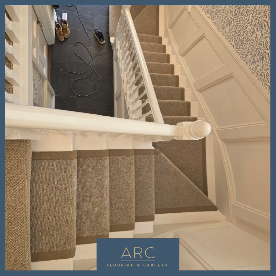 arcflooring's tweet photo. ✨ Bespoke #stairrunner fitted in #Eltham
Finished with a neutral binding and textured #carpet, to add a timeless touch to any home!
🏡 Free home visits ⭐ 30+ years' experience ⭐ 5-star reviews
Transform your staircase with ARC Flooring
📞 07951 811881 📩 info@arcflooring.co.uk https://t.co/4dVrOtv6WL