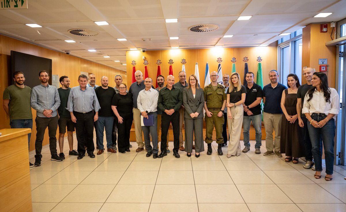 Israel_MOD's tweet photo. Israel MOD Director General Meets Leading Defense-Tech and Startup CEOs on Strategy: Ministry Orders Reached Approximately $330 Million - Double the Same Period Last Year

Read More: https://t.co/e3LY8OD7xD https://t.co/hSqbJzqkKl