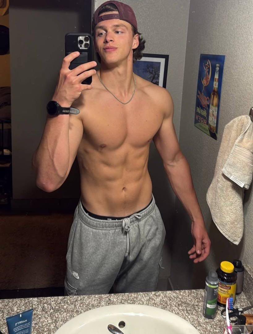 aljbory19's tweet photo. Jared Shult 🥵 
Ben Gross 🍆
Gibson Ardoline 😍

DM for files and bait requests 🏳️‍🌈🍆 https://t.co/v7ejv4zvif https://t.co/bul4pHZtf4