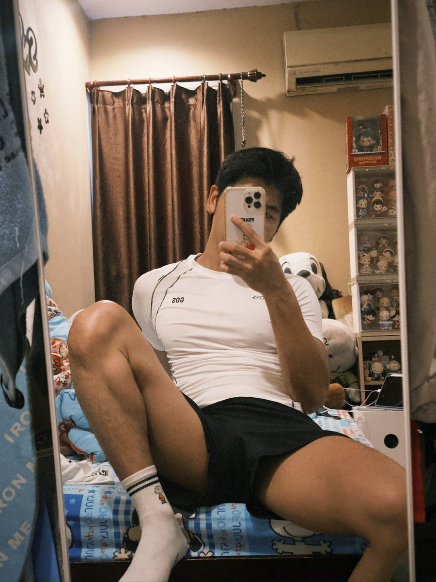 spinnoii's tweet photo. หน้ากระจกนี่มันนน 🥵💦 https://t.co/ZtHyEAC5In