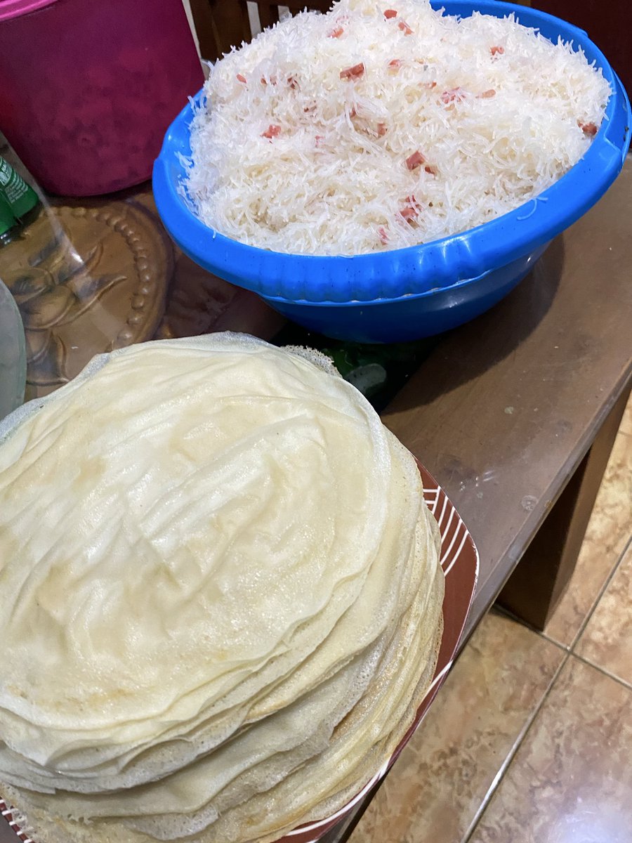 FloeWin's tweet photo. risol bihun on process 🫸🏻✨🫷🏻 https://t.co/Os3rn1tszw