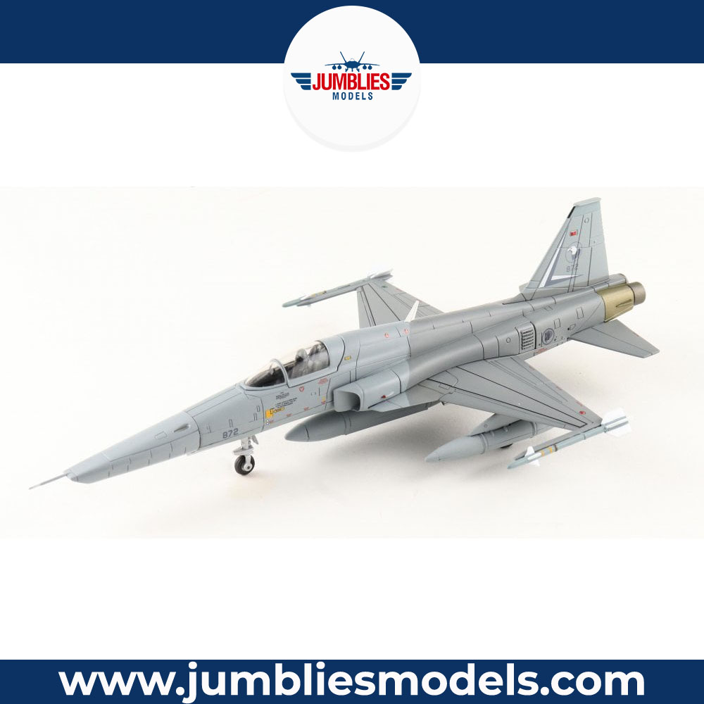 JumbliesModels's tweet photo. New images added Hobby Master HA3389 RF-5S Tiger Eye 872, 141 Sqn., RSAF, 2000s. This 1:72 scale model is due for release soon and is currently sold out on pre-order. #aviation #hobbymaster
https://t.co/9Lh5ZxlQmC https://t.co/TgHXG3rLkx