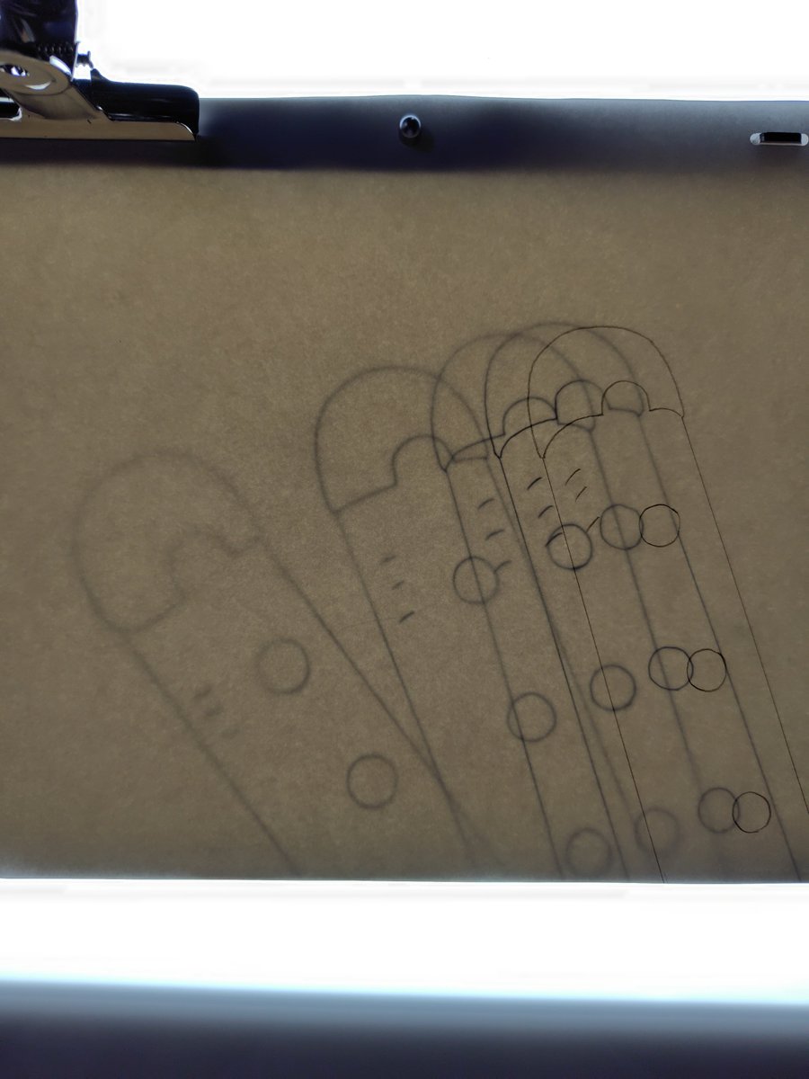 michikooct04_2's tweet photo. タップ割
影マルの剣の回転の軸がズレてるから下書きのとき気をつけようと思います
#アニ検 #NAFCA https://t.co/pE2R3arHN5