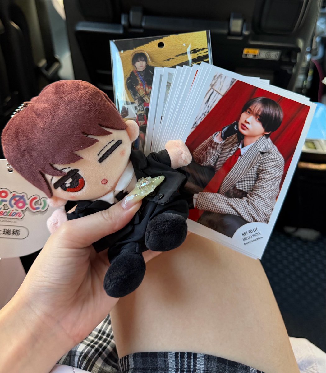 mijukipu's tweet photo. 初めてファミクラストア行ってきたけど友達におやす瑞希いっぱい怖いって言われたWWW https://t.co/PaBpNzK8ds