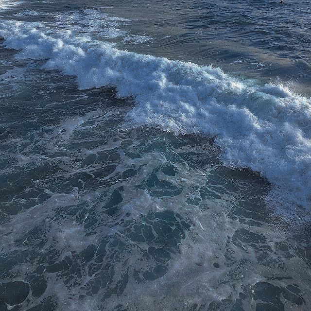 aestheticspost_'s tweet photo. Sound of the waves. https://t.co/c2D7eytCqt