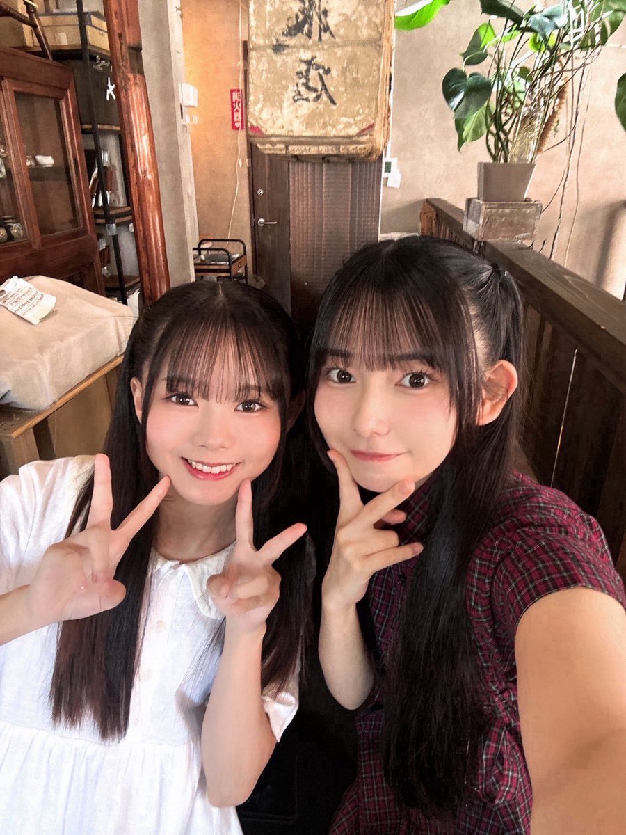 tabesugiyaseruo's tweet photo. このまえ椎名と遊んだよ〜
楽しかった⊂(  ᴖ ̫ᴖ)⊃🎶
意図せず、ハーフツインおそろいですた
✌🏻(͒ ᴖ ·̫ ᴖ⸝⸝ )͒ https://t.co/gV4KAcaZb0