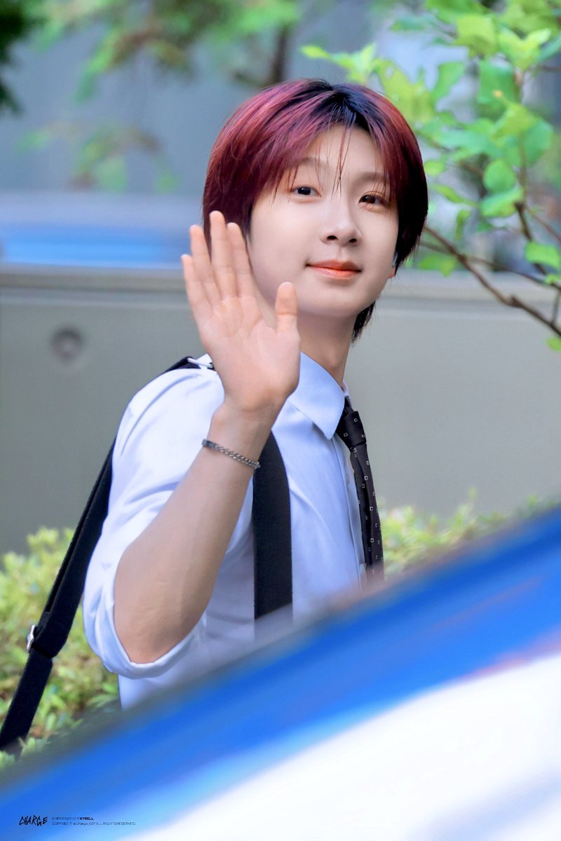 Charge_027's tweet photo. 260806 출근

 #카이렐 #KYRELL 
#앰퍼샌드원 #AMPERSANDONE https://t.co/LDXdPH8GlH
