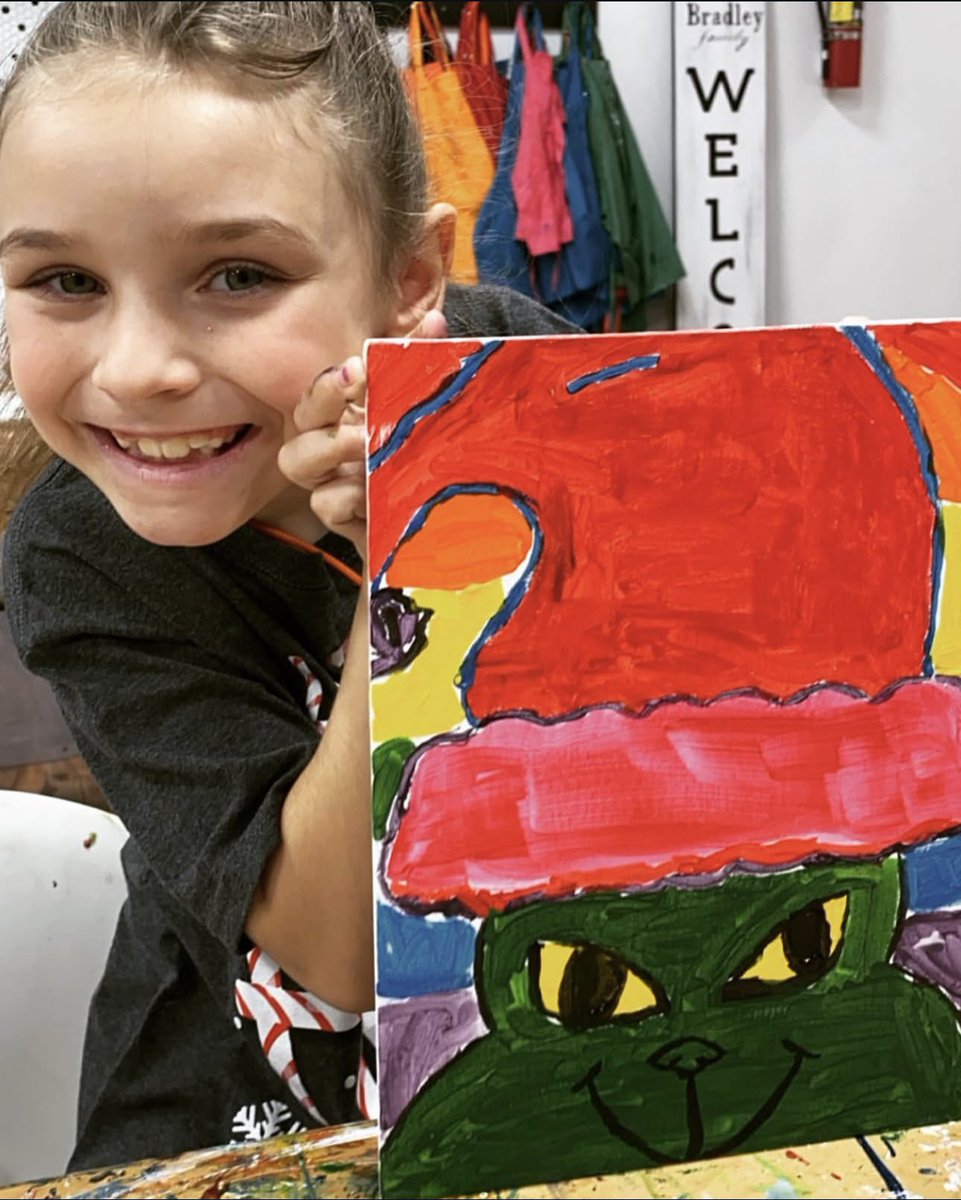 12hutch's tweet photo. Painting of the Grinch! https://t.co/PXOy5e6wah