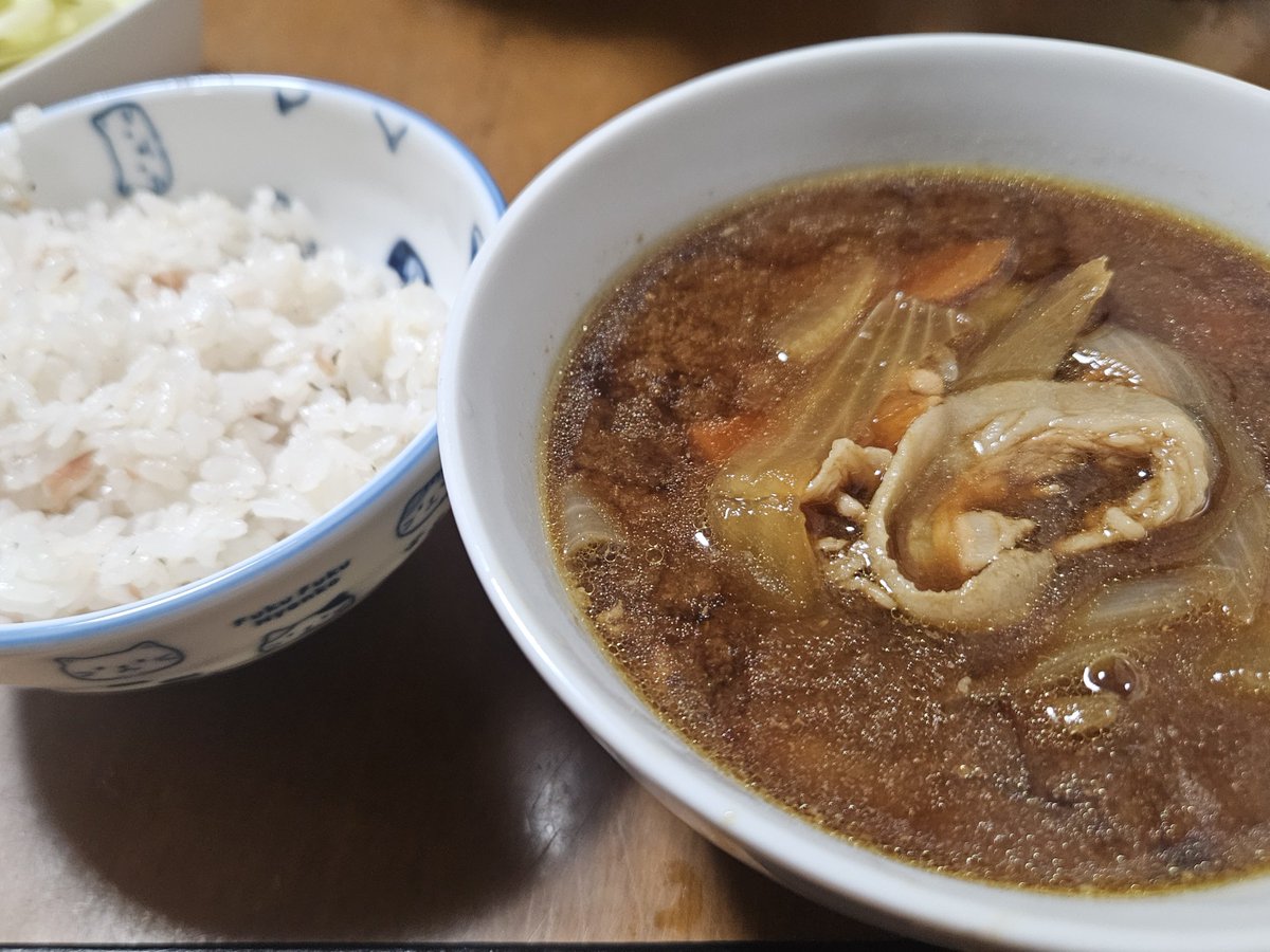 ismix0215's tweet photo. 疲れたので、今日は豚汁と梅の炊き込みご飯。

明日から3日間日帰り出張さ〜
で、休みは火曜日さ〜
水曜日も休みにすれば良かったかな

ちな、うちは夏季休業はない。夏季休暇は取れるけど。 https://t.co/Us3yJFstYD