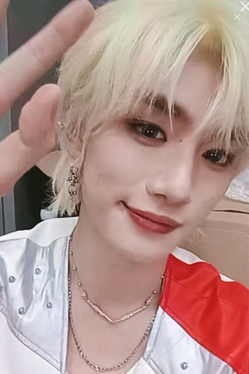 _dingchengxin's tweet photo. Chengxin blonde 🫠 https://t.co/UDgsxdF5iI