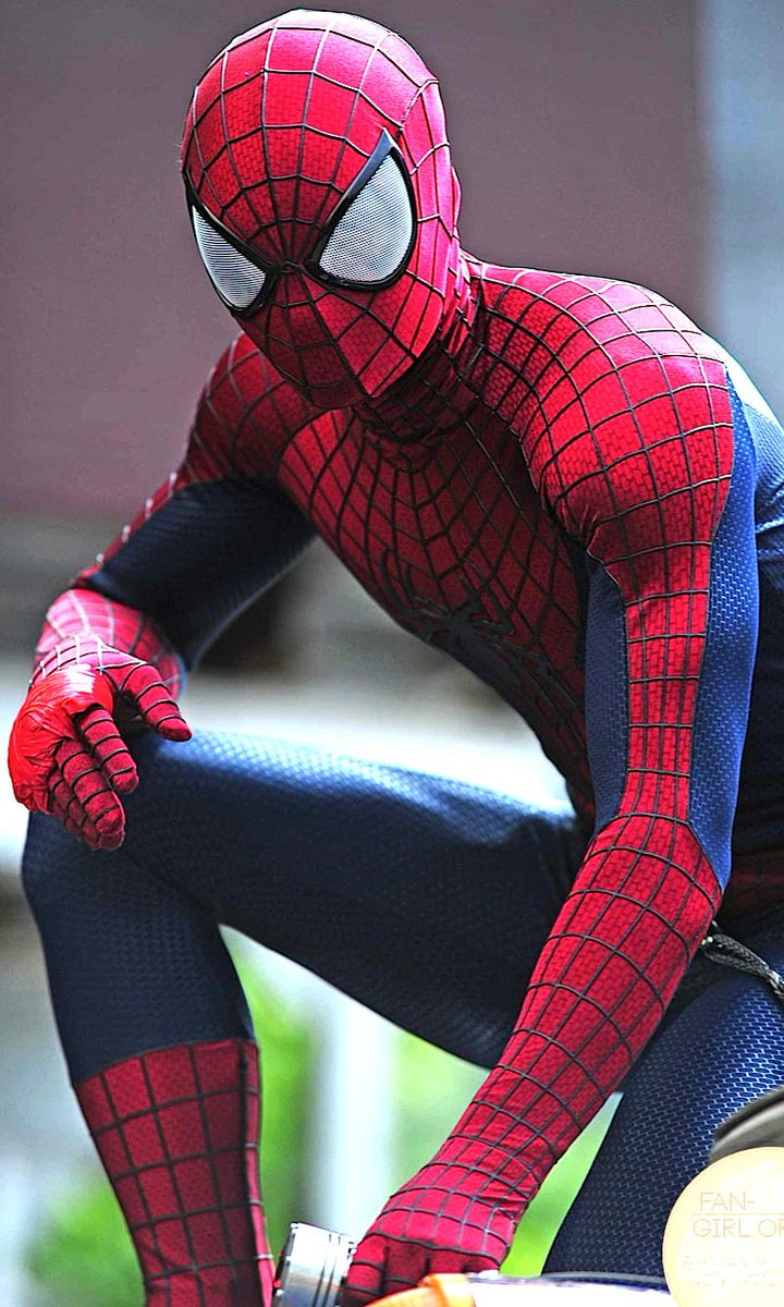 fnandoR22's tweet photo. Los trajes de The Amazing Spiderman 2 y Brand New Day son el peak del personaje en el cine. Son trajes, que ya en los rodajes lucen espectaculares y hacen que Spiderman parece que exista de verdad. https://t.co/Faw3RLJ2I4