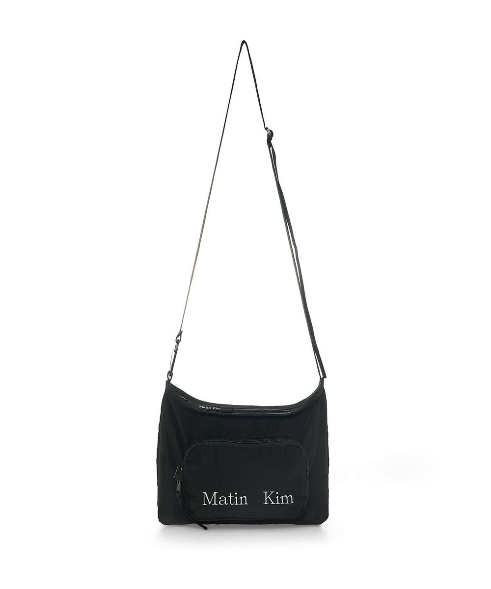 moddustore's tweet photo. ✅Matin Kim〰️Packable Cross Pocket🖤
สีดำ (Black) 
ขนาด 22 x 15 x 6 cm

✖️ลดเหลือ 1,090- ✖️

📝กรอกฟอร์มจองได้เลยhttps://t.co/9oqUNVyVJh https://t.co/KFNxTeZ1ee
