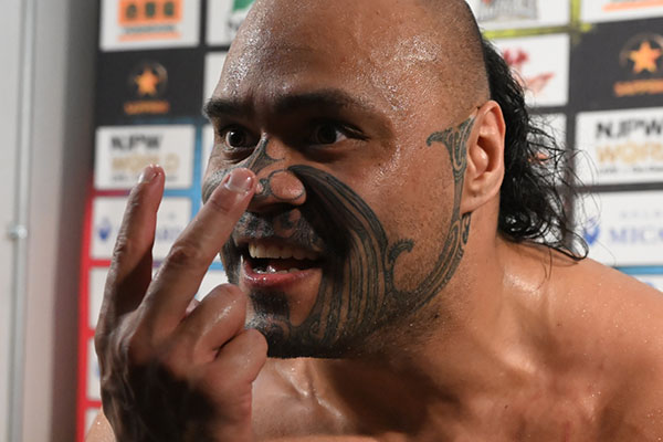 njpw1972's tweet photo. HENARE「オイ、ユーヤ。お前の目は、このBブロックのくだらん他のヤツらとは違う。今日、お前の目に恐れはなかった。そこにはリベンジに燃える男の姿が見えた。2024年の『G1』……かかってこい。憎しみを、マナをぶつけろ。それが炎となる。お前の本気を見せてみろ」

全文
https://t.co/obZx6l1sRa https://t.co/XKujEt4odx