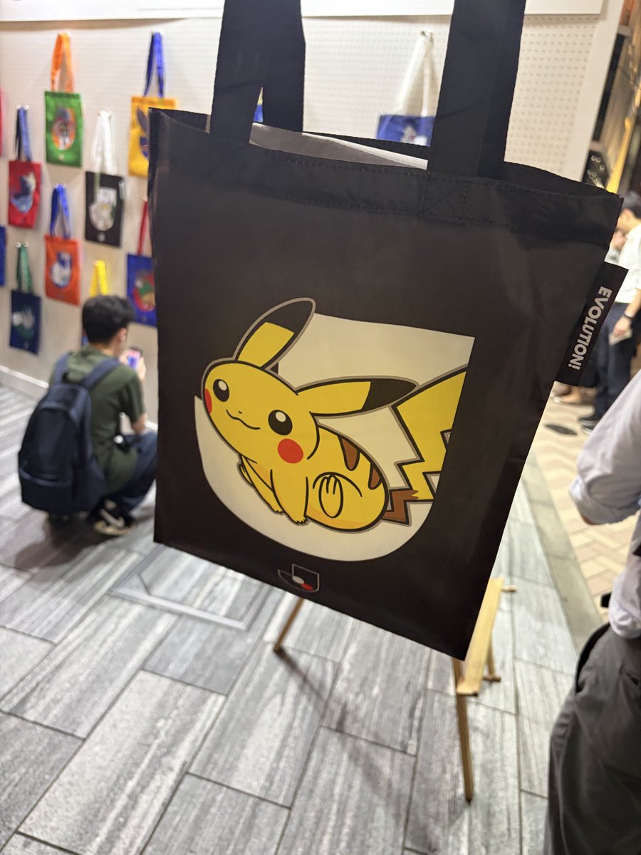 KASHIWA_BOOWY's tweet photo. ポケモンエコバッグ
滑り込みでゲットだせ！ https://t.co/h2f98UdzYu