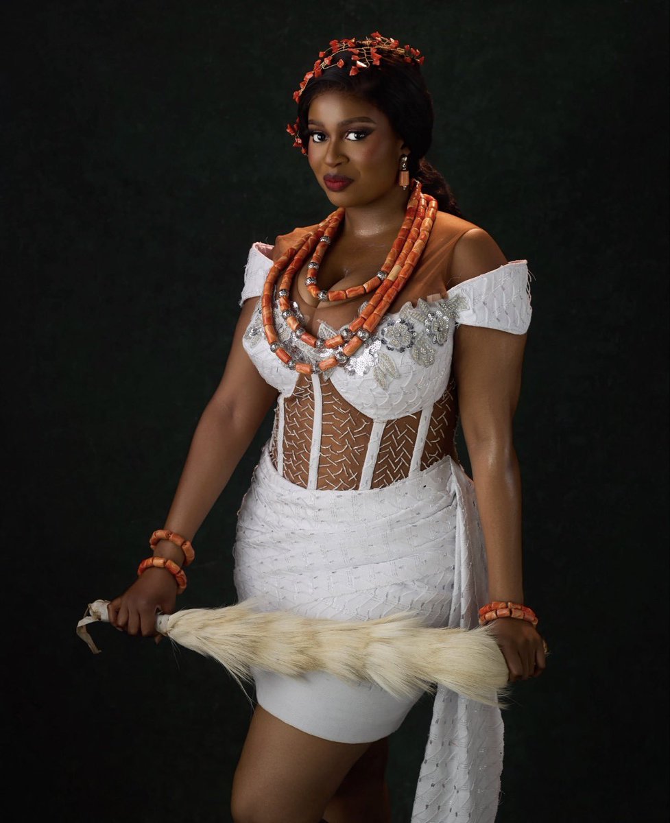FRANCOOGREAT's tweet photo. Last day to vote the Delta Queen 

Temi Nkem , kindly keep her in the house please 

*Temi Nkem is elegance + power in one house!* 👑 
Vote *TEMI NKEM* now on https://t.co/fdTMIt97xx and let’s take our queen to the top! 🔥

#BBnaija https://t.co/nZo48e6enh