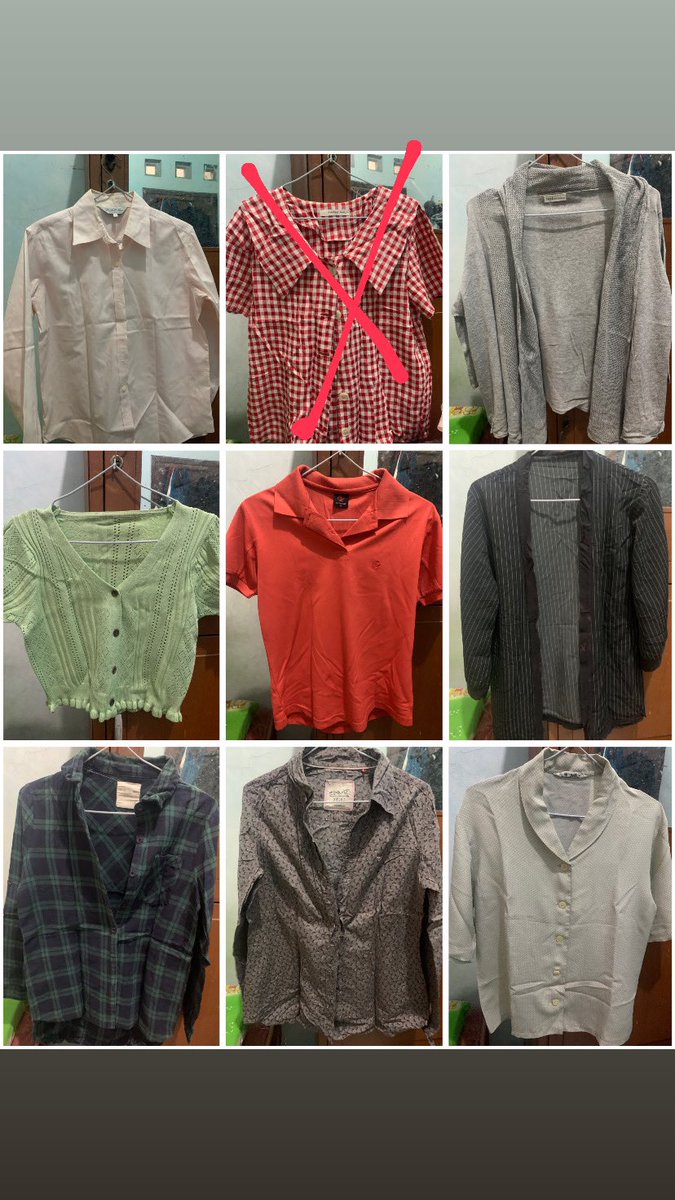 aypuspaaaa's tweet photo. @UNDIP_FESS baju take all 50k, sisanya harga sesuai gambar bisa nego tipis dm aja https://t.co/ayR2UepXaJ