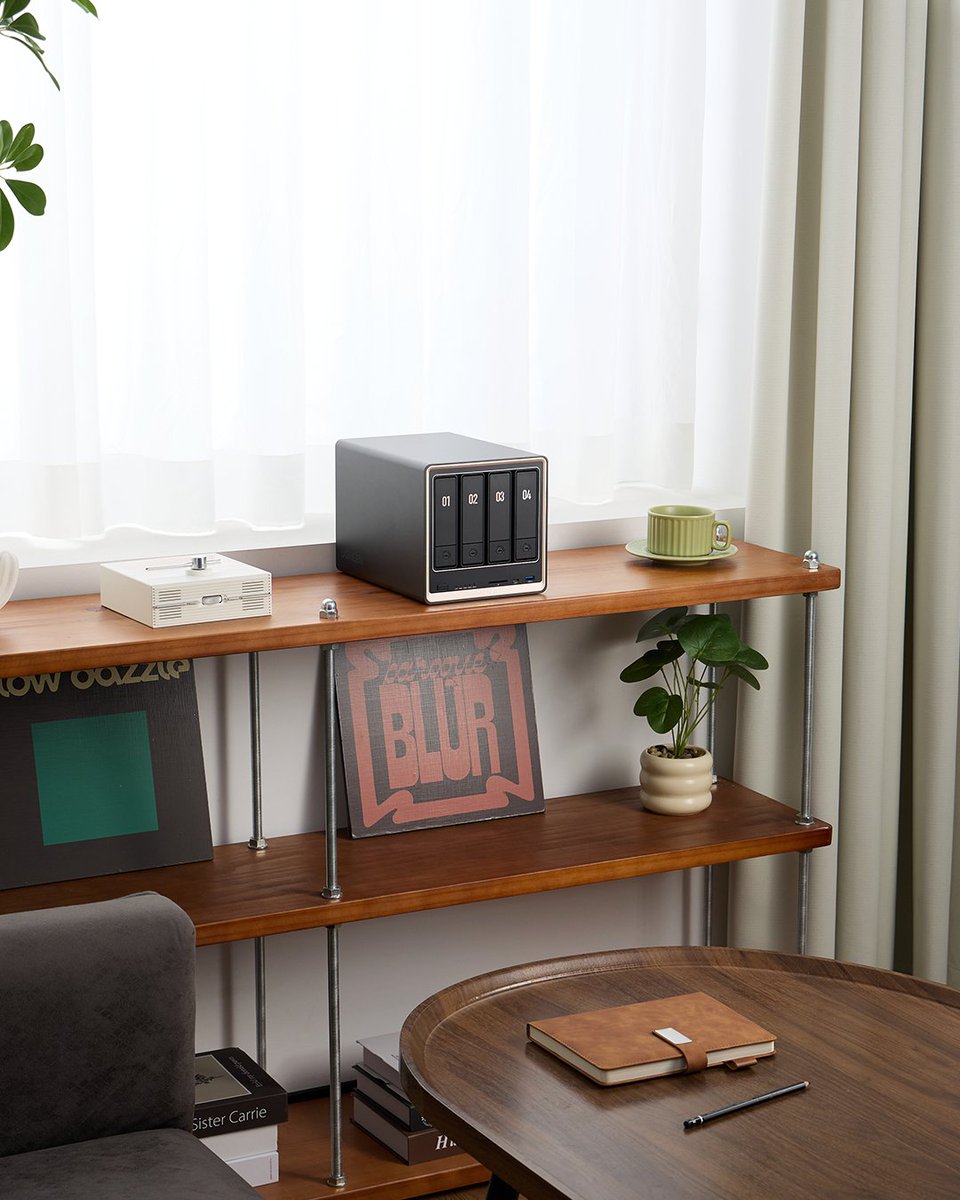 UGREENOfficial's tweet photo. With up to 144TB you could store thousands of movies or millions of songs, photos, or documents. And you can access and manage all that data with the easy to use #UGREEN #NAS app
Start storing now: https://t.co/iAPdTSxeRN
#UGREENNAS #UGREENNASync #NASync #tech #UGREENNASyncDXPGT https://t.co/bHtEWe524z