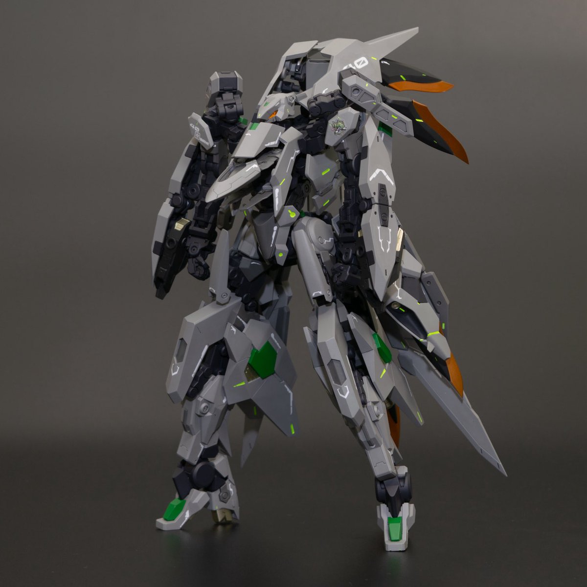 arayna_lene's tweet photo. なんか知らんけどうちには可変機が多い
#フレームアームズ https://t.co/iNOYnKN4Or