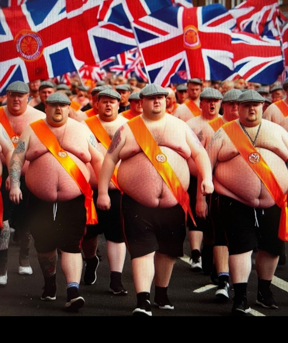 BardneyOldBoy's tweet photo. @DarrenC59683842 @LeeAndersonMP_ Darren, Lee and mates. https://t.co/VDwiLVzRmT